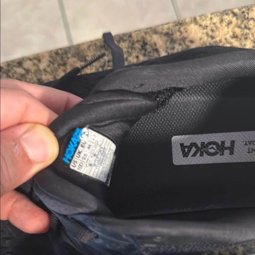 Hoka Clifton 8 Black Athletic Shoes - Picture 3 of 10